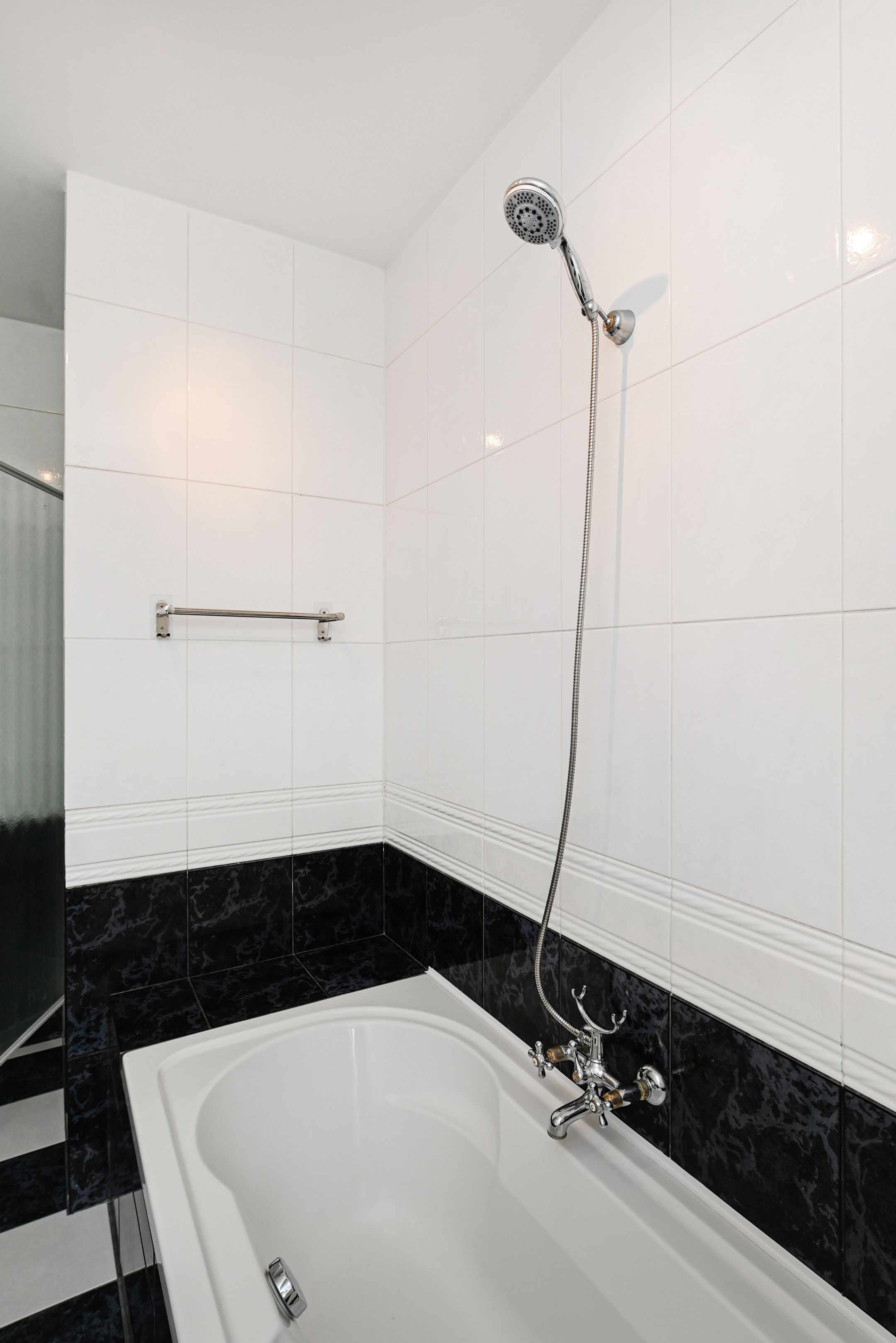 Photo 12 of Barneveldstraat 60