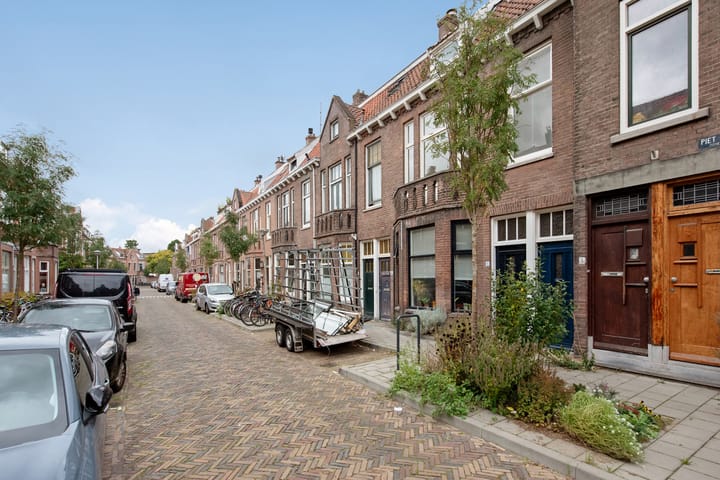 Photo 32 of Piet Heinstraat 1-B