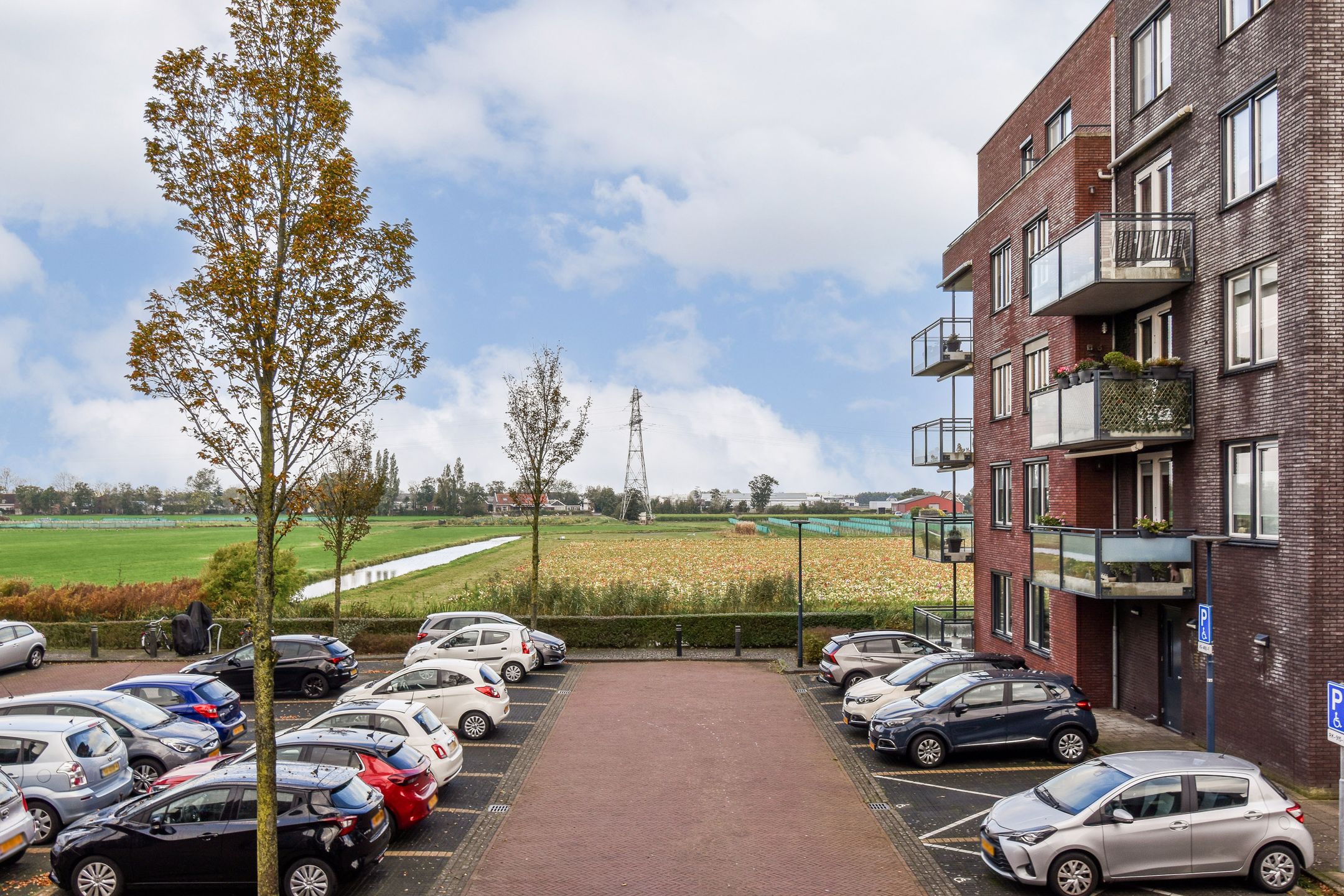 Foto 21 van Máximalaan 11