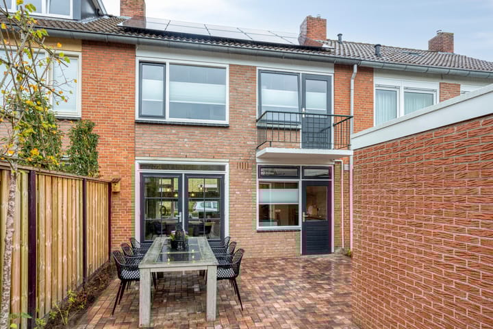 Photo 27 of burgemeester Wijniastraat 42