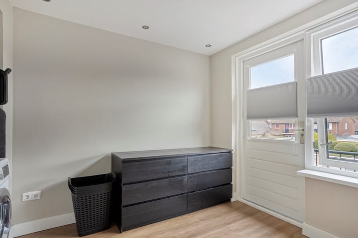 Photo 18 of burgemeester Wijniastraat 42