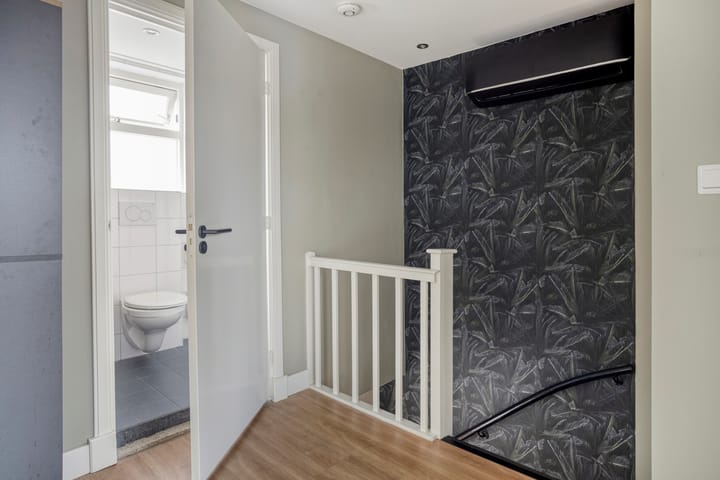 Photo 15 of burgemeester Wijniastraat 42