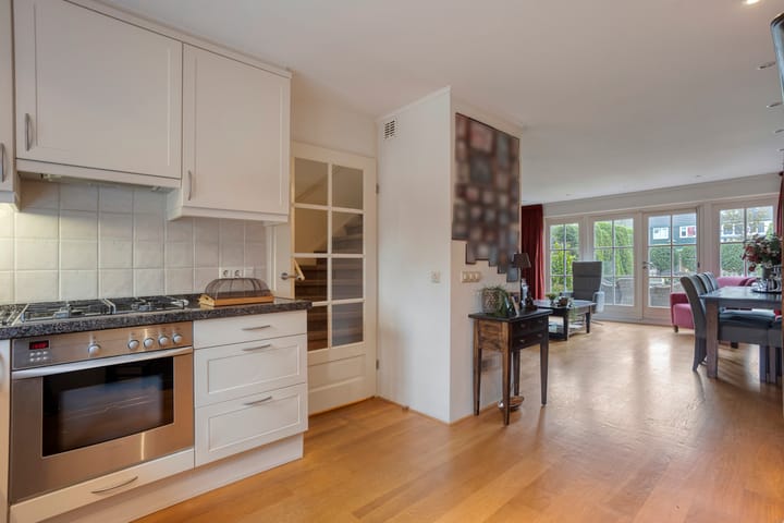 Photo 12 of Libel 34