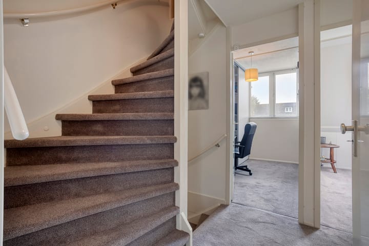 Photo 16 of Libel 34