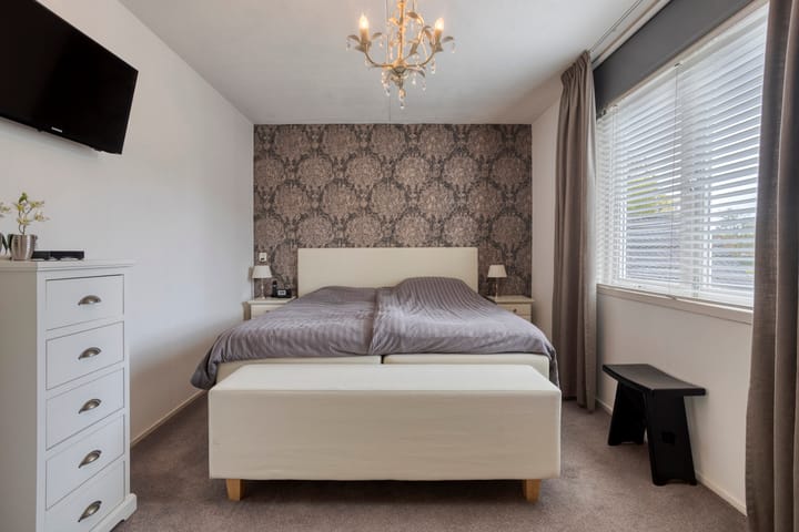 Photo 17 of Libel 34