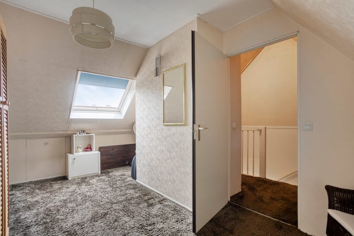 Photo 24 of Libel 34