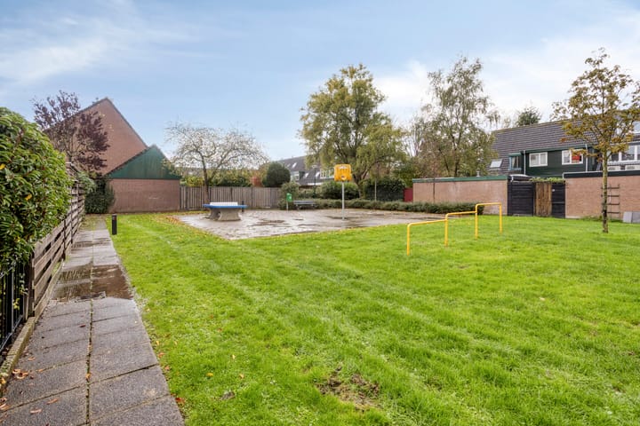 Photo 28 of Libel 34