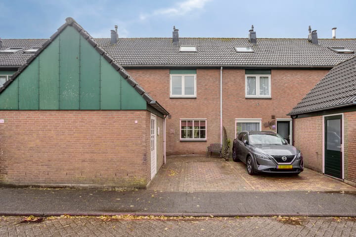 Photo 31 of Libel 34