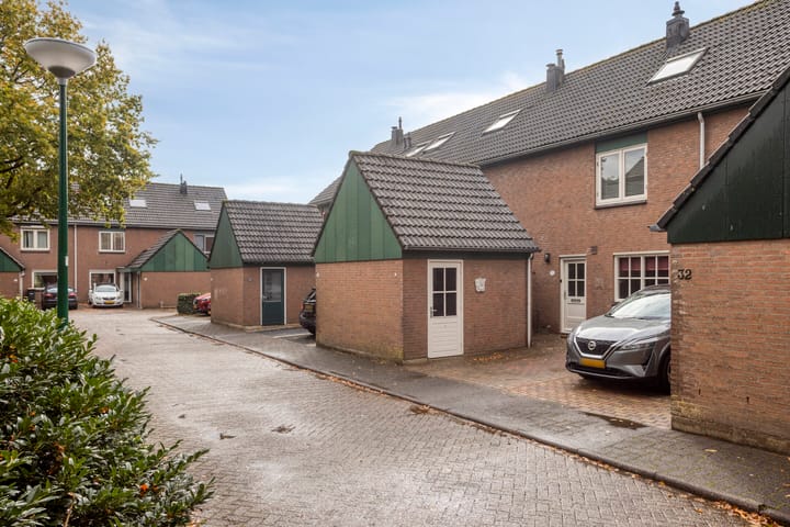 Photo 32 of Libel 34