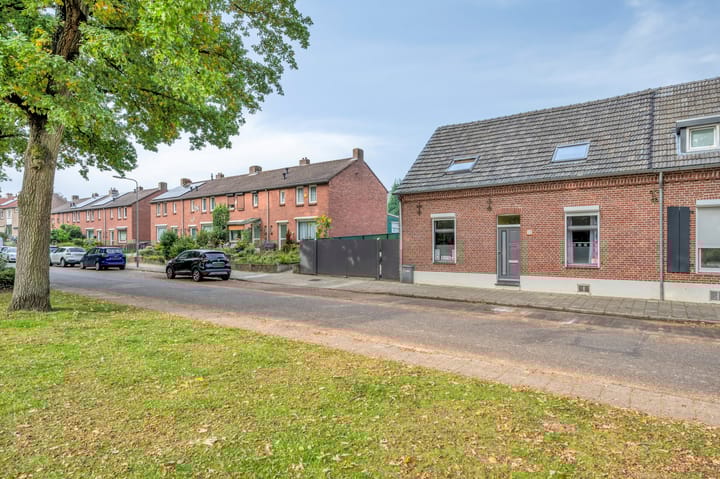 Photo 36 of Gebroek 32