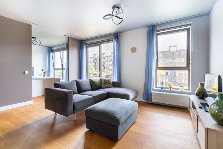 Photo 4 of Edmond Audranstraat 123