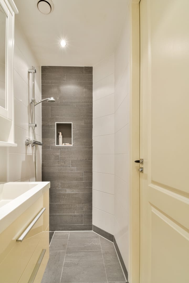 Foto 23 van Luzacstraat 9-3