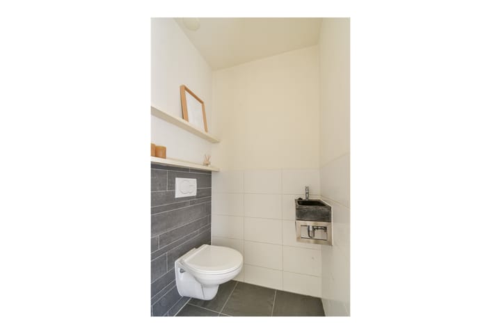 Foto 26 van Luzacstraat 9-3