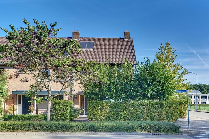 Foto 5 van Beneluxlaan 2