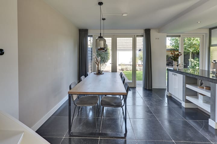 Foto 17 van Beneluxlaan 2