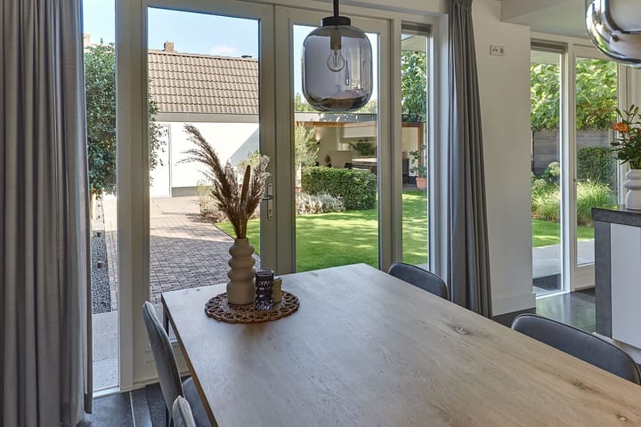 Foto 18 van Beneluxlaan 2