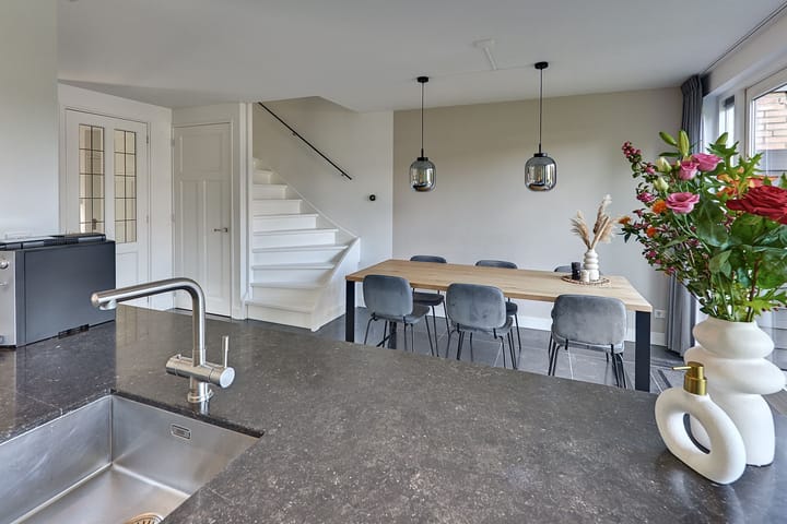 Foto 25 van Beneluxlaan 2