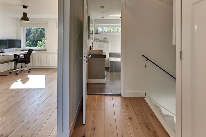 Foto 31 van Beneluxlaan 2