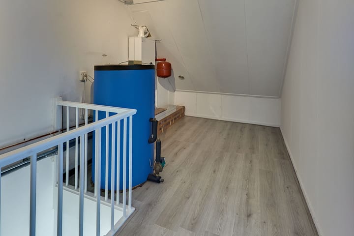 Foto 41 van Beneluxlaan 2