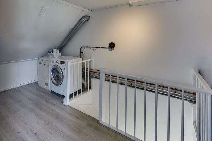 Foto 42 van Beneluxlaan 2