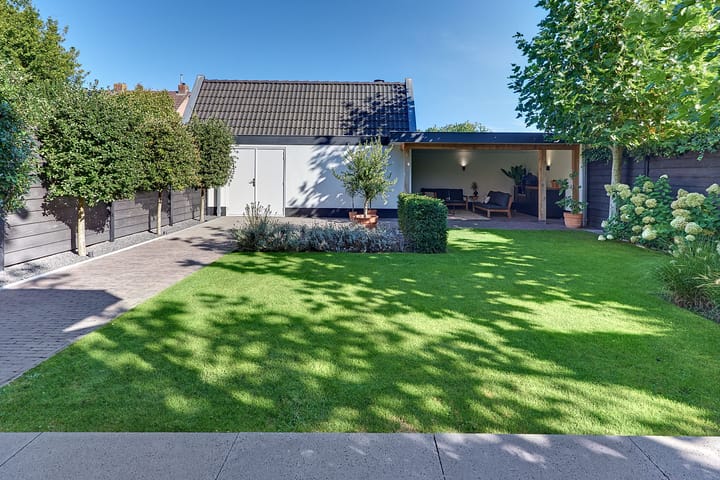 Foto 47 van Beneluxlaan 2