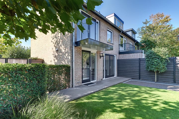 Foto 55 van Beneluxlaan 2