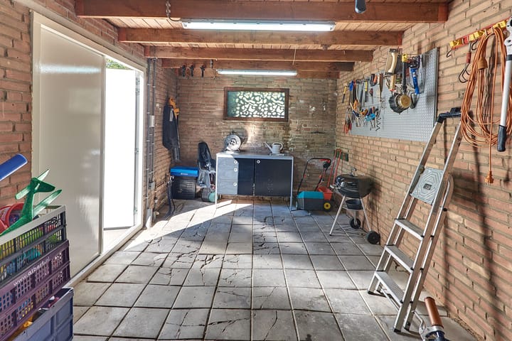 Foto 70 van Beneluxlaan 2