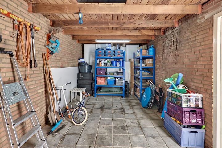 Foto 71 van Beneluxlaan 2