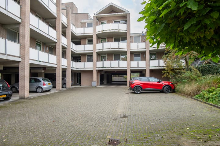 Photo 28 of Oscar Carréstraat 33