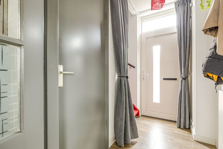 Photo 2 of Dr.A.Th.Plantenstraat 11