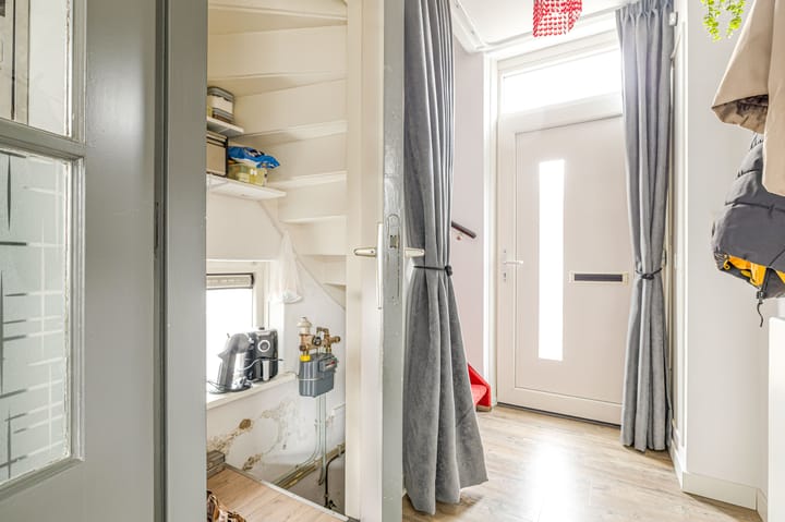 Photo 4 of Dr.A.Th.Plantenstraat 11