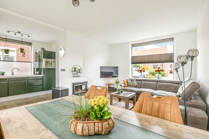 Photo 5 of Dr.A.Th.Plantenstraat 11