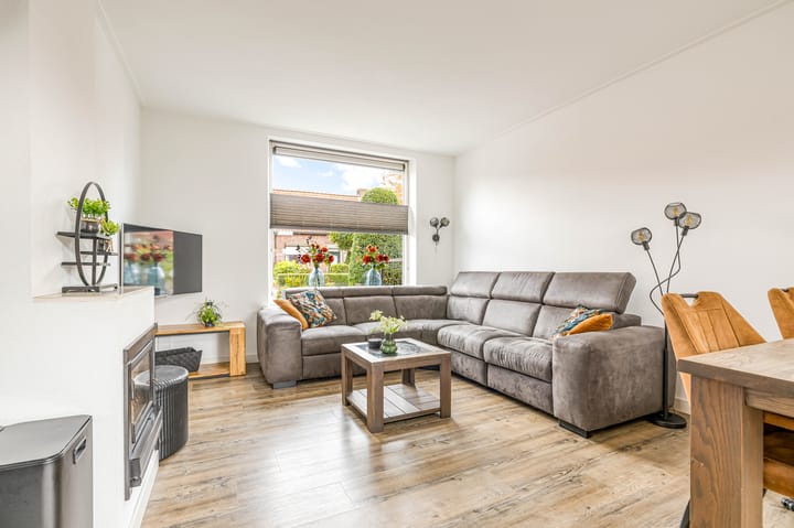 Photo 9 of Dr.A.Th.Plantenstraat 11