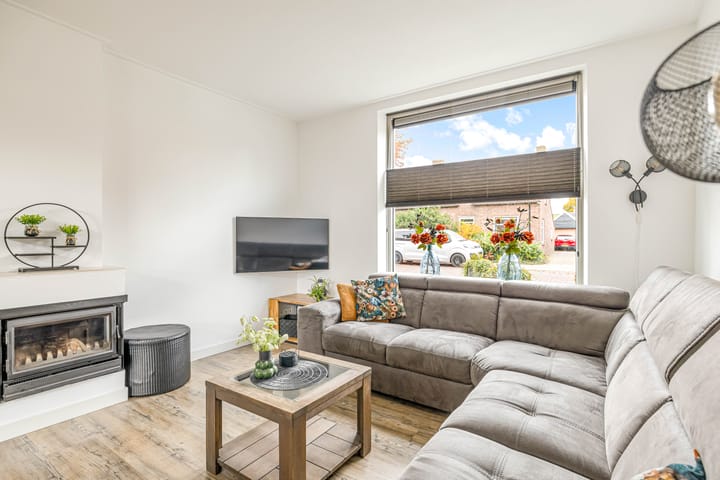 Photo 12 of Dr.A.Th.Plantenstraat 11