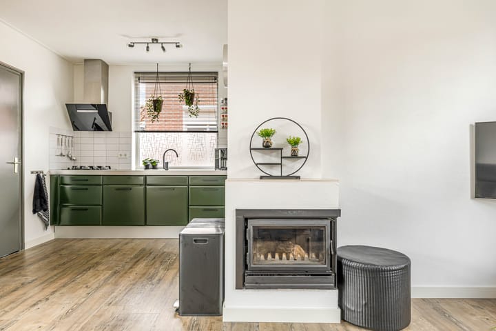 Photo 14 of Dr.A.Th.Plantenstraat 11