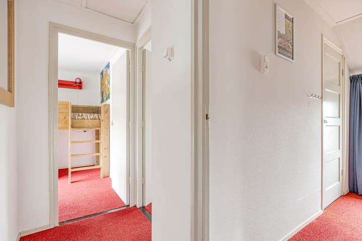 Photo 25 of Dr.A.Th.Plantenstraat 11