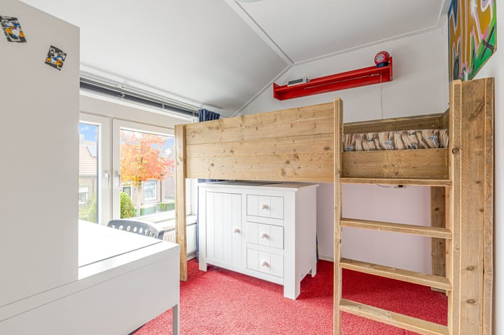 Photo 26 of Dr.A.Th.Plantenstraat 11