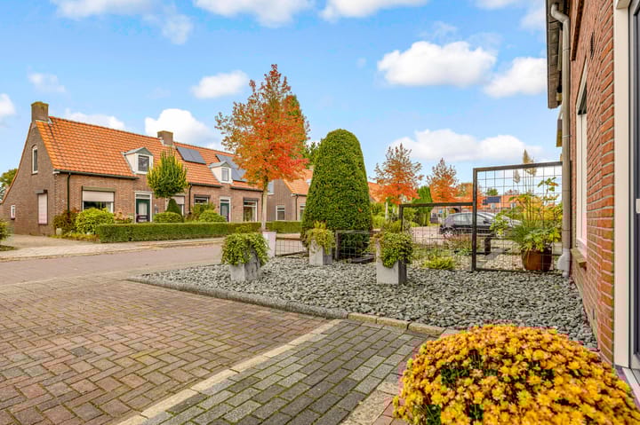 Photo 49 of Dr.A.Th.Plantenstraat 11