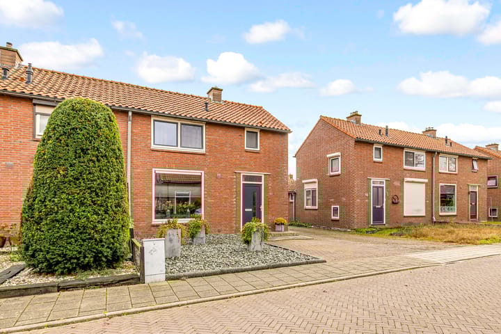 Photo 51 of Dr.A.Th.Plantenstraat 11