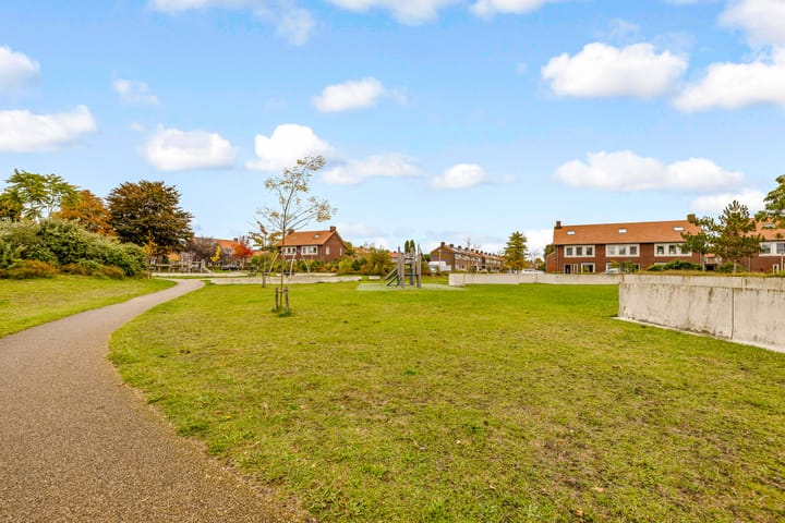 Photo 54 of Dr.A.Th.Plantenstraat 11