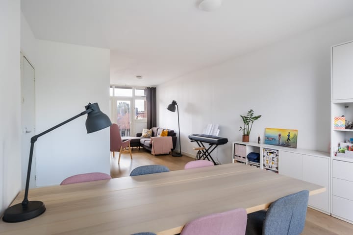 Photo 7 of Van Brakelstraat 22-C