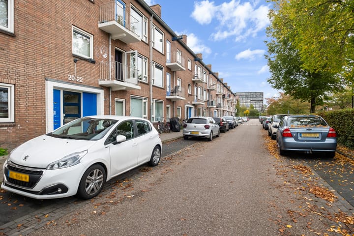 Photo 26 of Van Brakelstraat 22-C