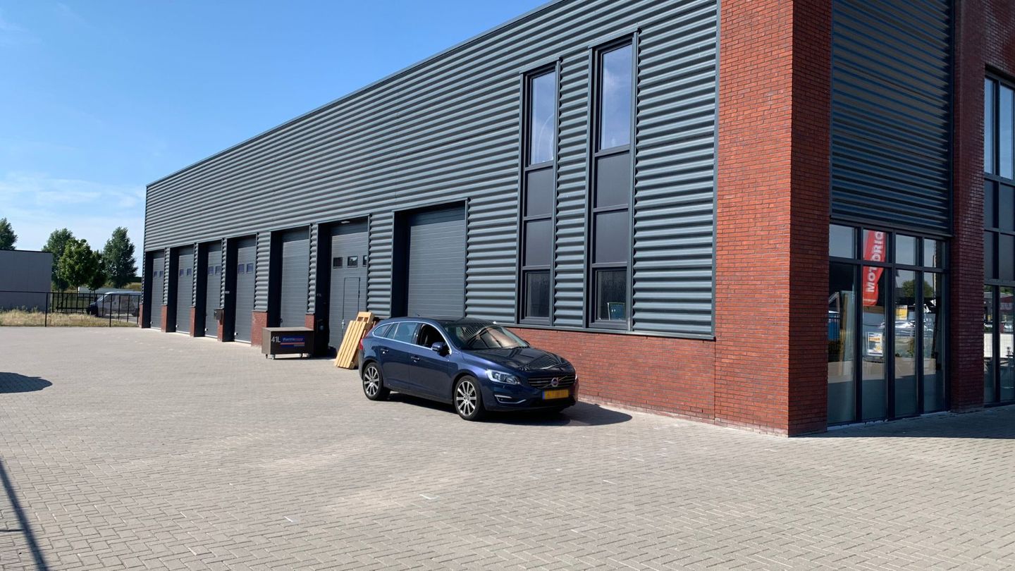 View photo 2 of De Schipbeek 41-J