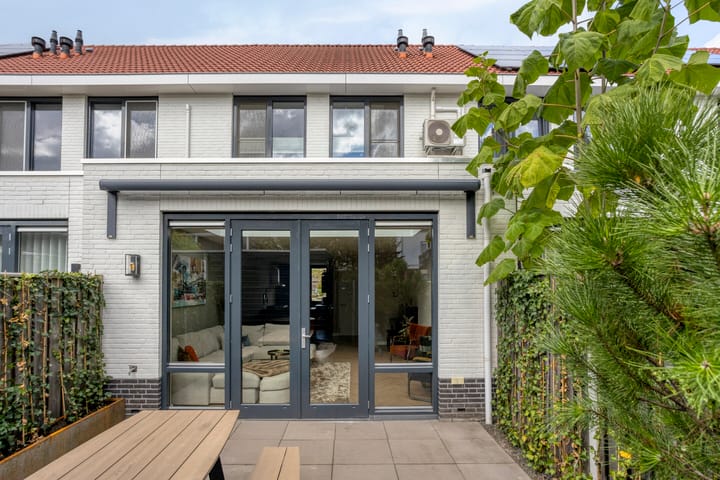 Photo 34 of Tulpstraat 11