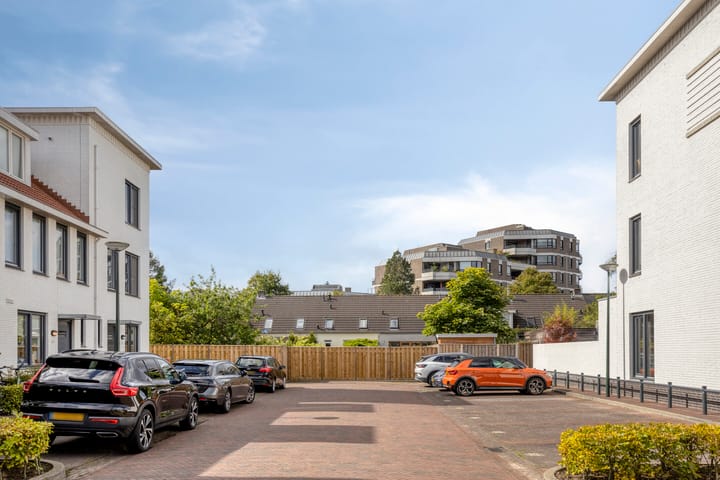 Photo 37 of Tulpstraat 11