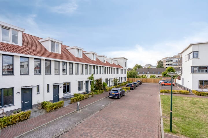 Photo 39 of Tulpstraat 11