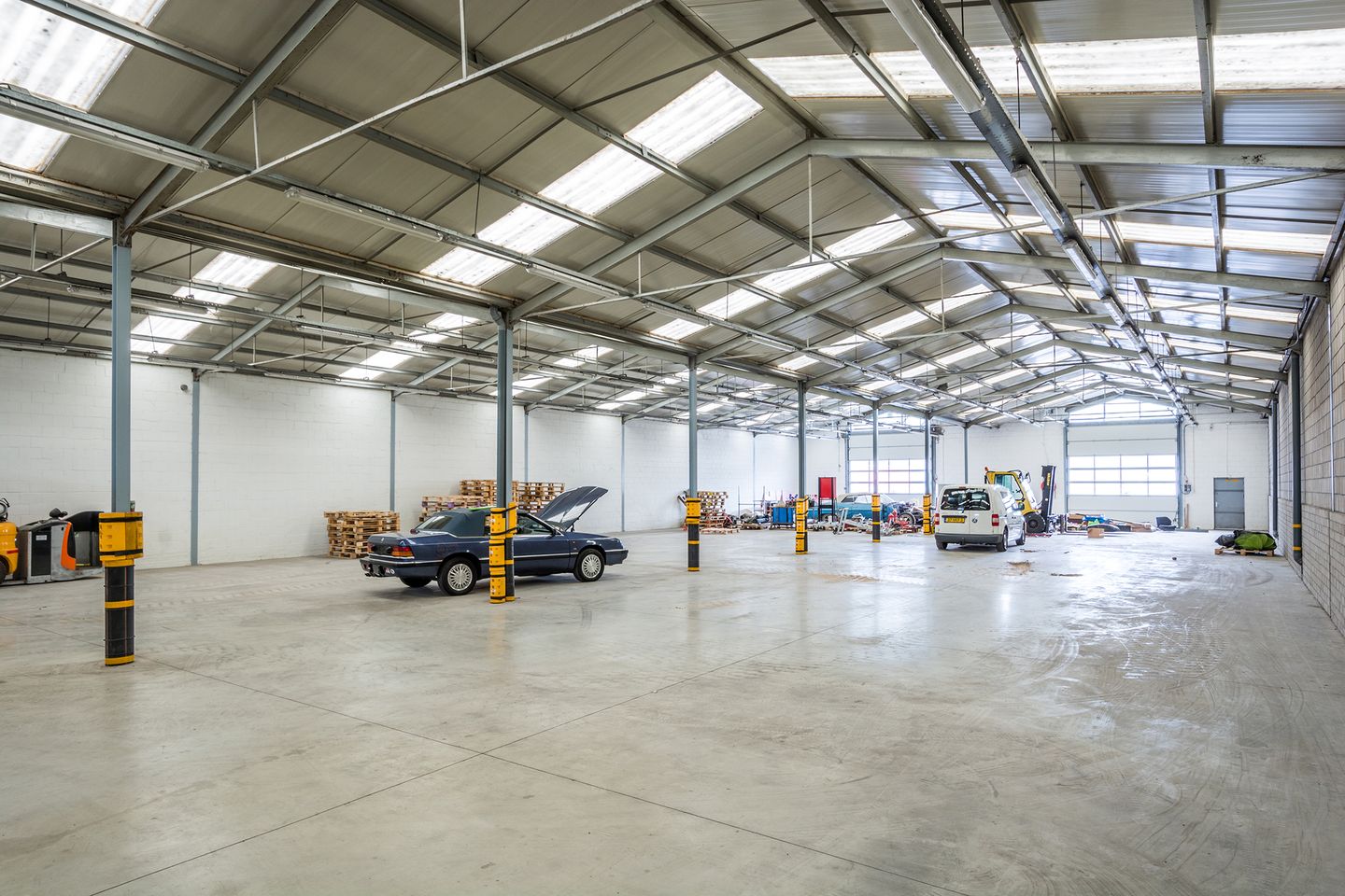 View photo 2 of Oosterbroekweg 11