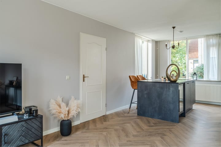 Foto 8 van Zwanebloem 2