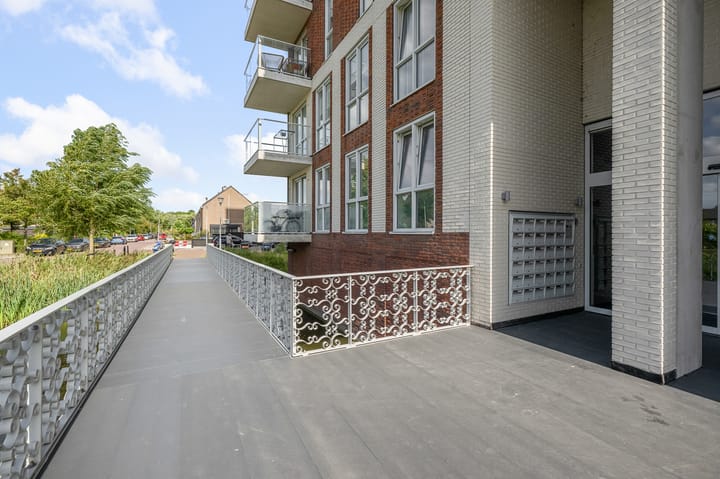 Photo 32 of Debora Bakelaan 106