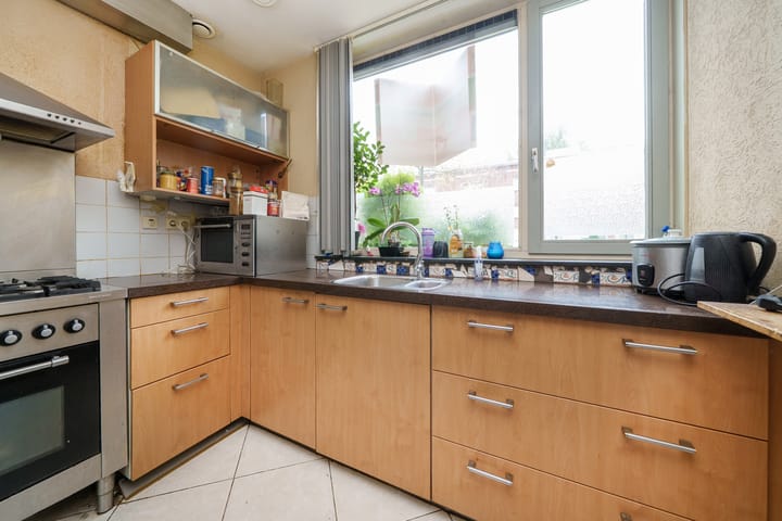 Foto 8 van Zierikzeestraat 31-A